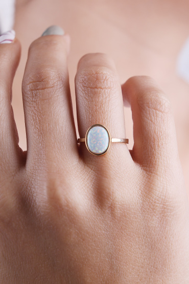 14 Ayar Altın Beyaz Sedefli Taşlı Yüzük - Naze Kuyumculuk