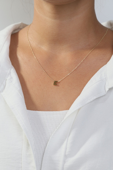 14 Ayar Altın E Harfli Kolye - Naze Kuyumculuk