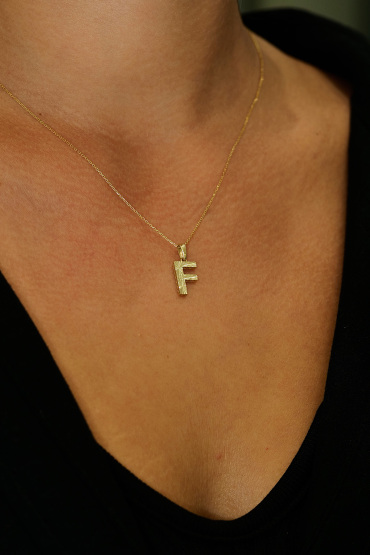 14 Ayar Altın F Harfi Kalemli Kolye Ucu - Naze Kuyumculuk