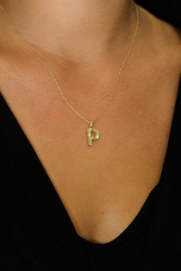 14 Ayar Altın P Harfi Kalemli Kolye Ucu - Naze Kuyumculuk
