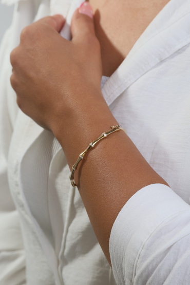 14 Ayar Altın Taşlı Kemik Model Kelepçe - Naze Kuyumculuk