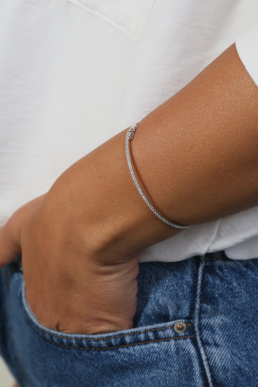 14 Ayar Altın Taşlı Suyolu Beyaz Kelepçe - Naze Kuyumculuk