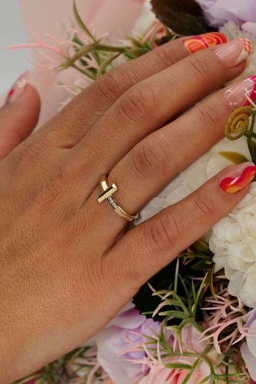 14 Ayar Altın Taşlı T Model Yüzük - Naze Kuyumculuk