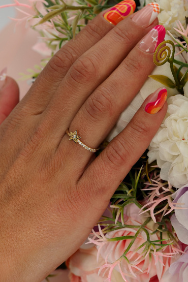 14 Ayar Altın Taşlı Yıldız Günlük Yüzük - Naze Kuyumculuk