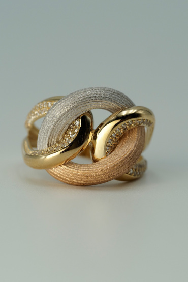 14 Ayar Altın Üç Renkli Taşlı Fantazi Yüzük - Naze Kuyumculuk