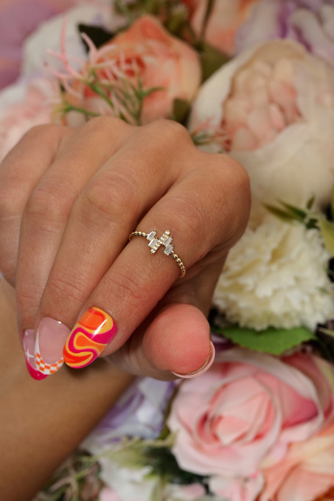 14 Ayar Altın Zigzag Taşlı Yüzük - Naze Kuyumculuk